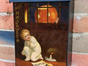 Vintage Halloween Scared Kid Colonial Mailbox Cover