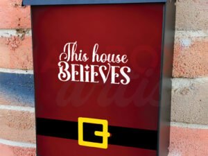 This House Believes Colonial Mailbox Cover